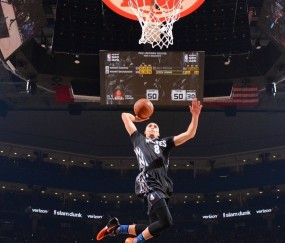 开云下载-孤星崛起，皮亚斯特里独扛大旗，红牛青年军惊天逆转威廉姆斯王朝