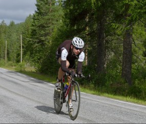 开云官方平台-萨拉赫爆发助塞维利亚争冠战告捷，南非元素点亮欧陆之夜