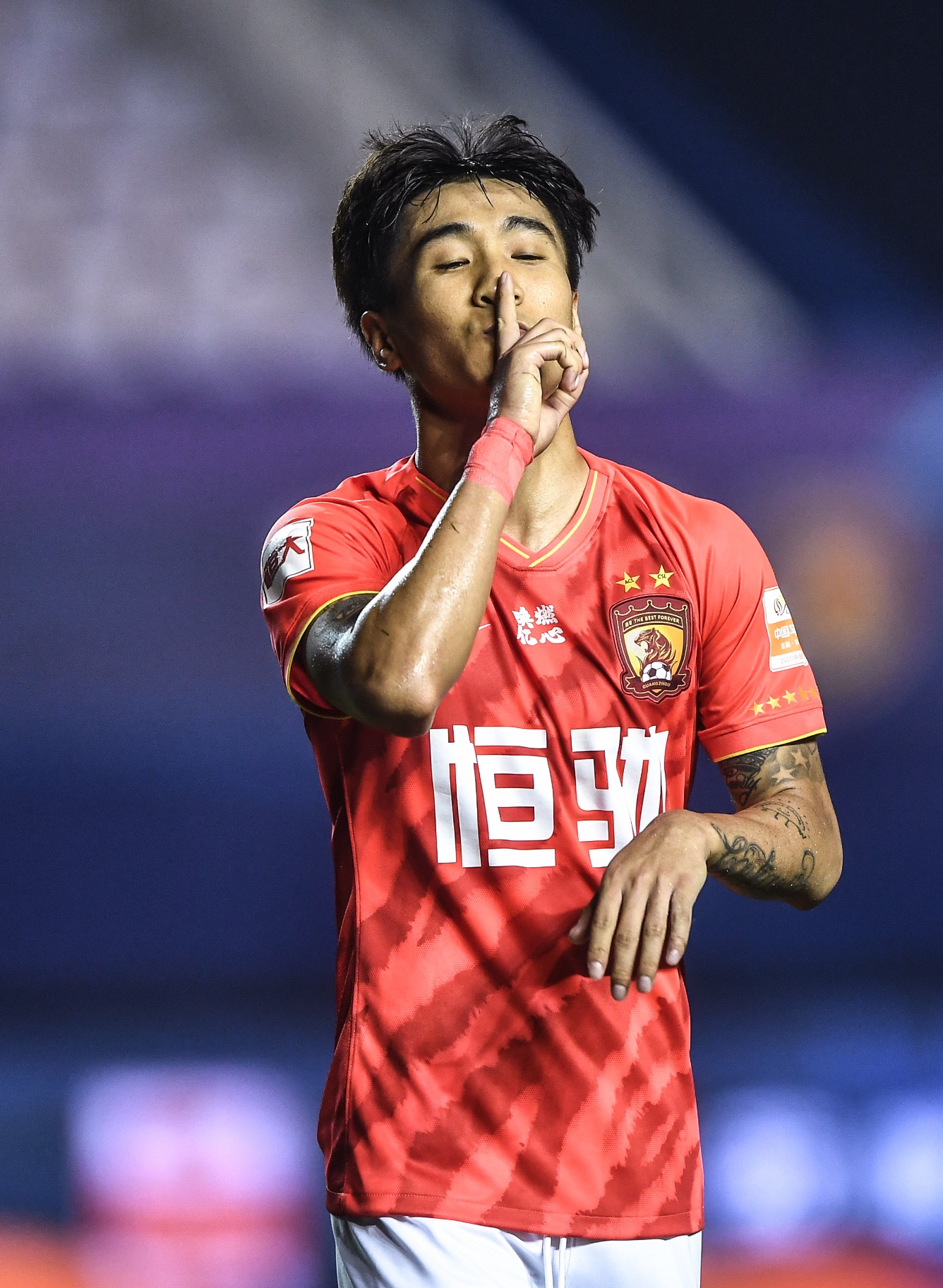 球队主帅自信满满，打出顶尖战术取得胜利