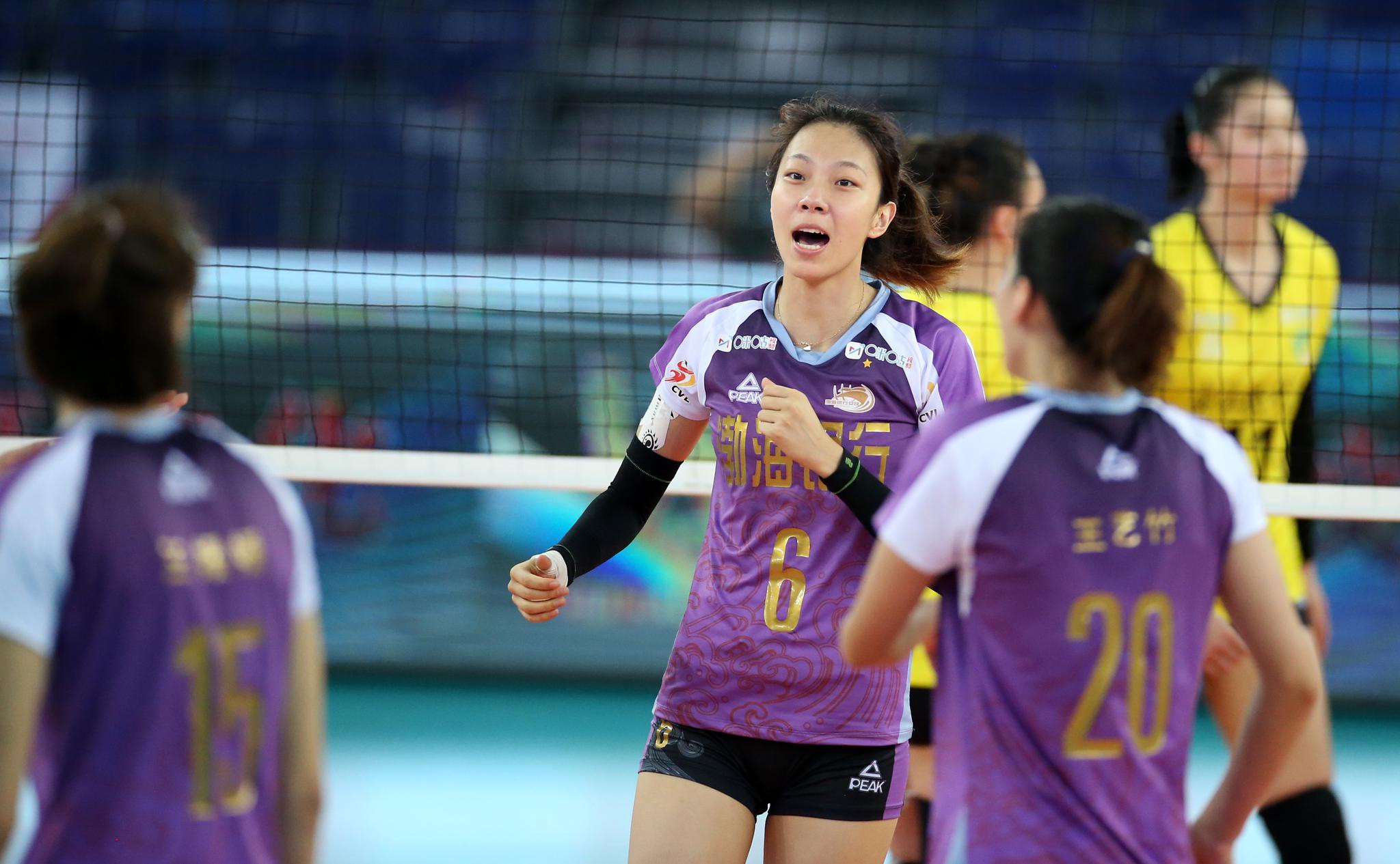 福建队完胜广州队，保罗高光表现