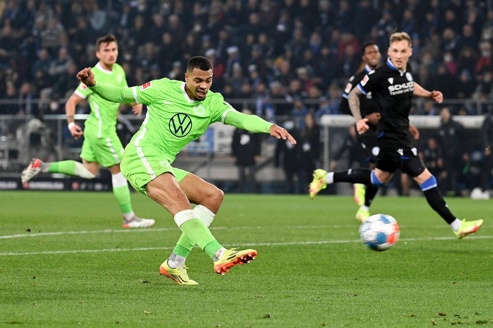 沃尔夫斯堡签下新后卫强化防守实力